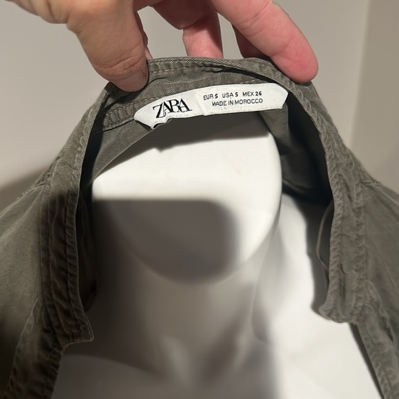 Zara army green button down size small - Picture 4 of 4